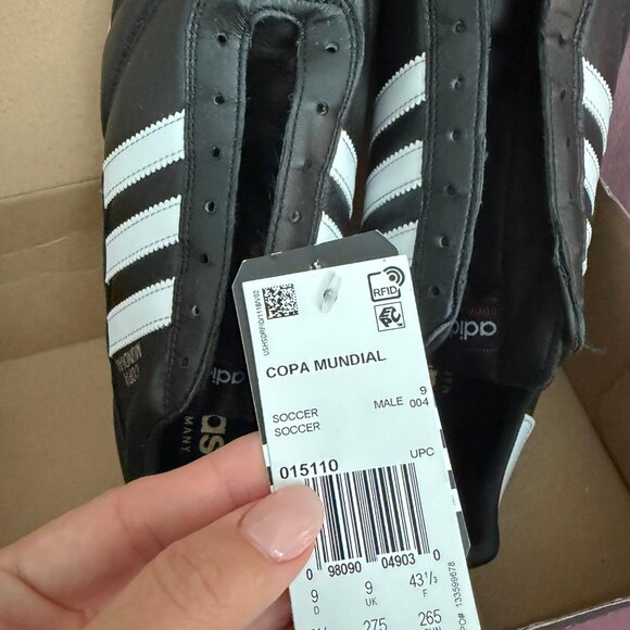 Original Adidas Copa Mundial Shoes for Men, Size 9,5 US - Black